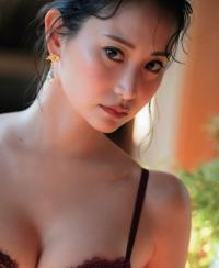 永尾まりや 最新グラビア水着画像⑨