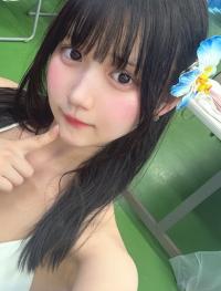 犬乃かりん 最新グラビア水着画像