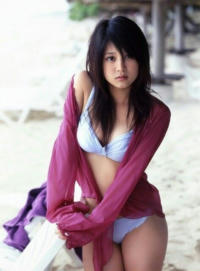 佐津川愛美 ビキニ画像!若い頃のかわいさがたまらない!