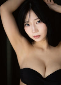 米田みいな(よねだみいな)グラビア水着画像