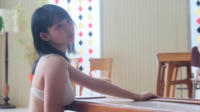 まいきち水着グラビア解禁!虹色ビキニの無邪気さと大人ランジェリーの極上ギャップ