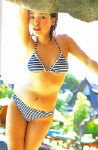 石井あみ ビキニ画像!若い頃のかわいさがたまらない!