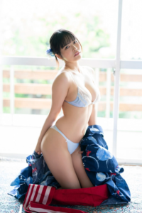 漫画アクションデジタル 東雲うみ「夏の影を探して」水着グラビア画像
