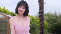 【水着グラビアすずら降臨!元公務員コスプレイヤーの童顔×豊満ボディに迫る