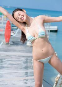 Gカップグラドル片山萌美水着ビキニグラビア